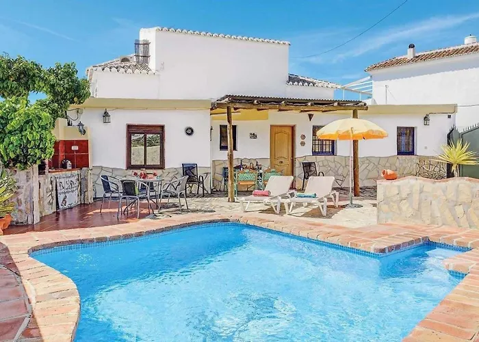 Ferienhaus Mit Privatpool Fuer 2 Personen Ca 90 Qm In Nerja, Andalusien Costa Del Sol